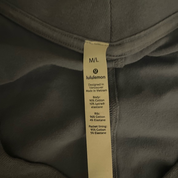 Lululemon size m/l crop ish sweater - Picture 2 of 2